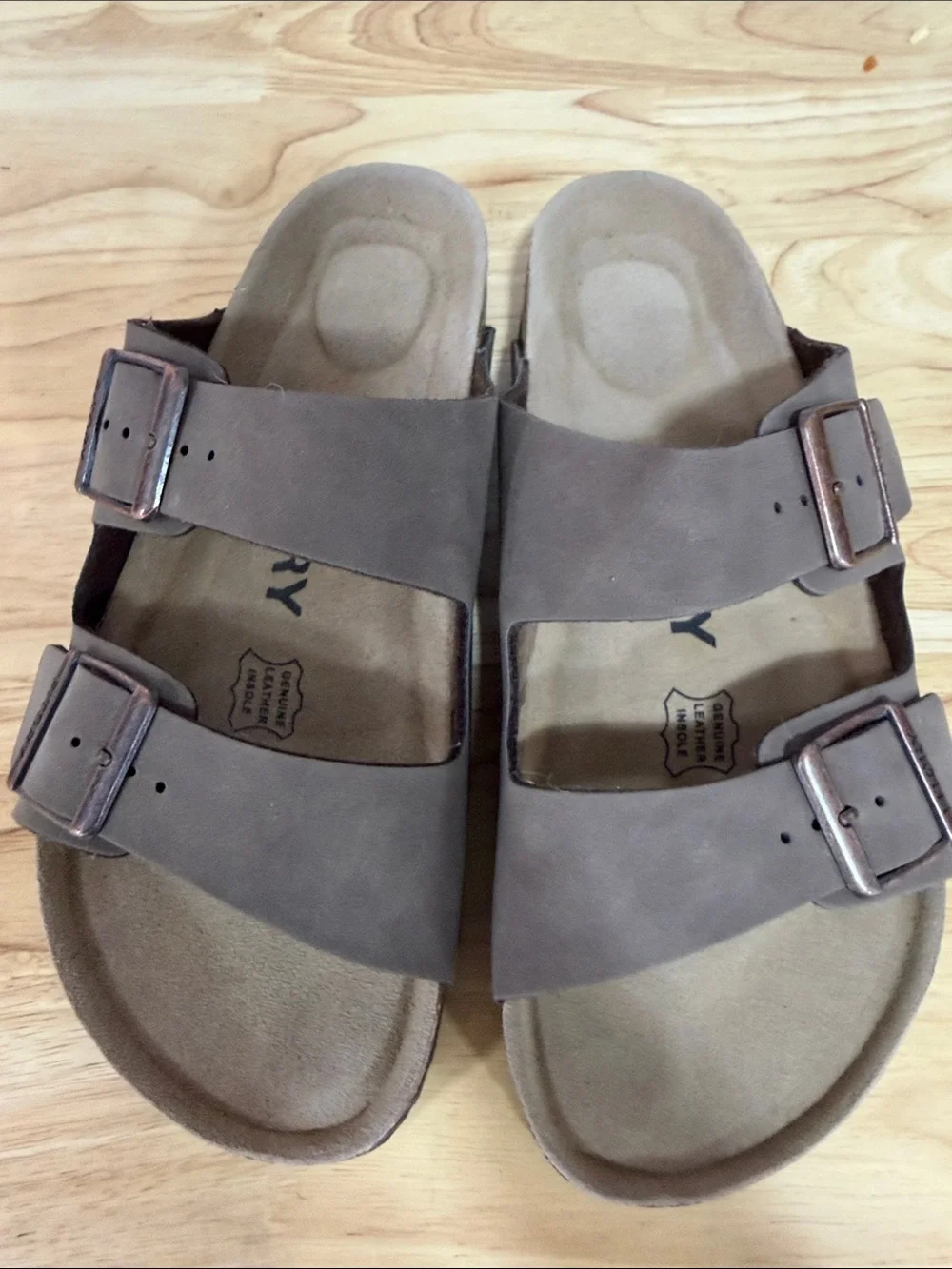 Fitory Brown Men’s Dual-Buckle Slide Sandals- Birkenstock dupe